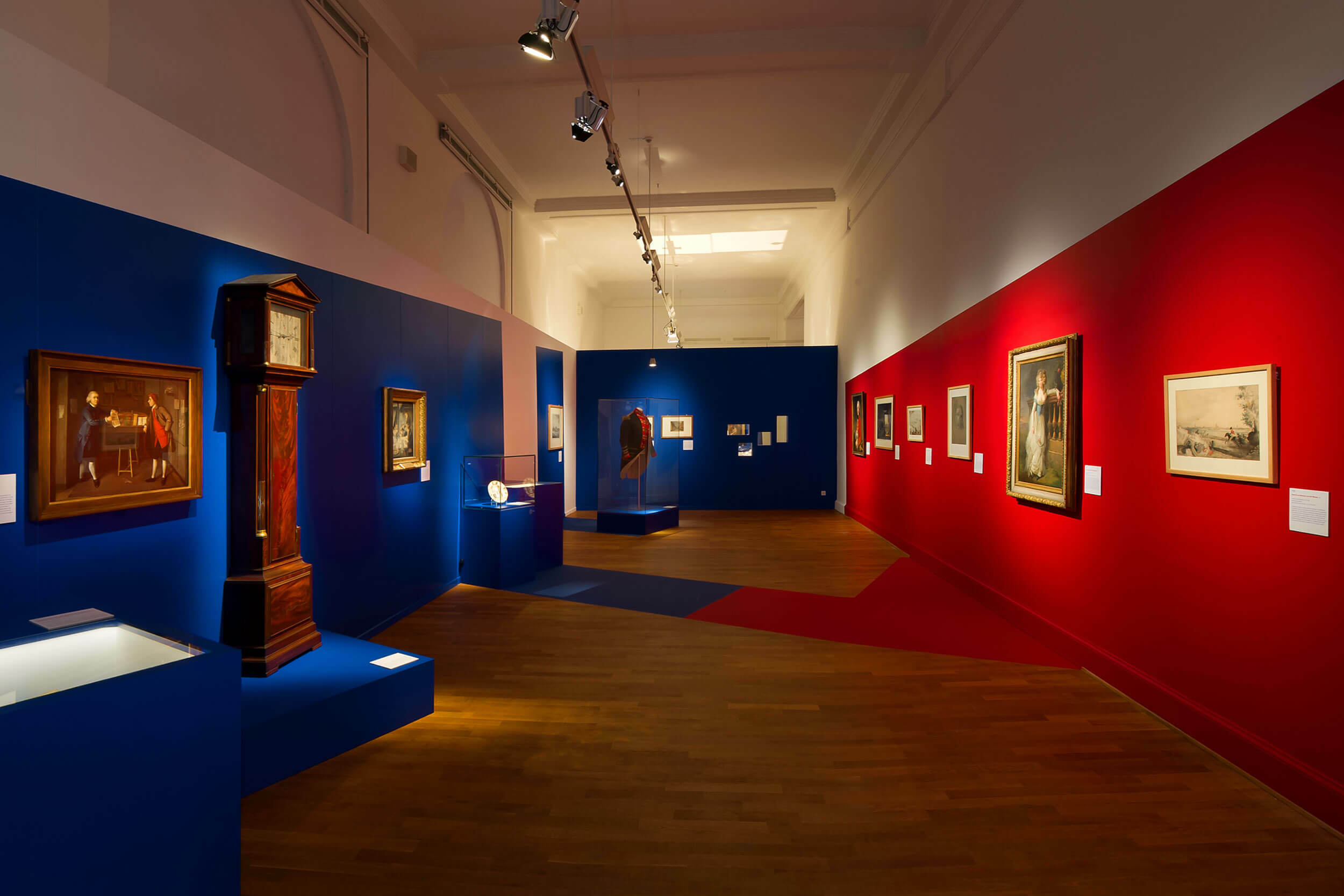 Historische Ausstellungsstücke und Gemälde Historische Ausstellungsstücke und Gemälde